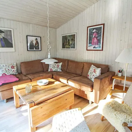 Feriehus Axilen - 1km From The Sea In Djursland And Mols By Interhome *